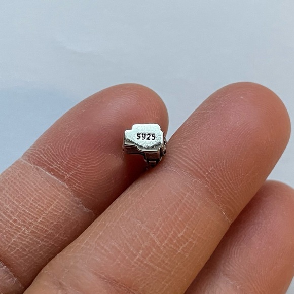 NWOT Disney Pixar Up House & Balloons Dangle Charm Dangle Charm Silver 925 - Picture 11 of 13